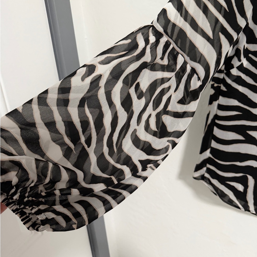 White House Black Market Zebra Print Lace-Up Blouse, Size Small - Picture 11 of 12